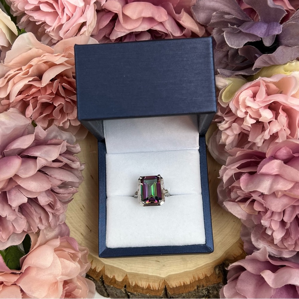 Stunning 10 Carat Mystic Topaz Ring with Diamond Accents - Picture 14 of 17